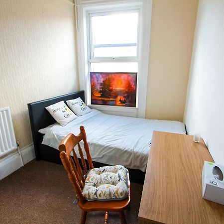 Central Bolton Accommodation Exterior foto